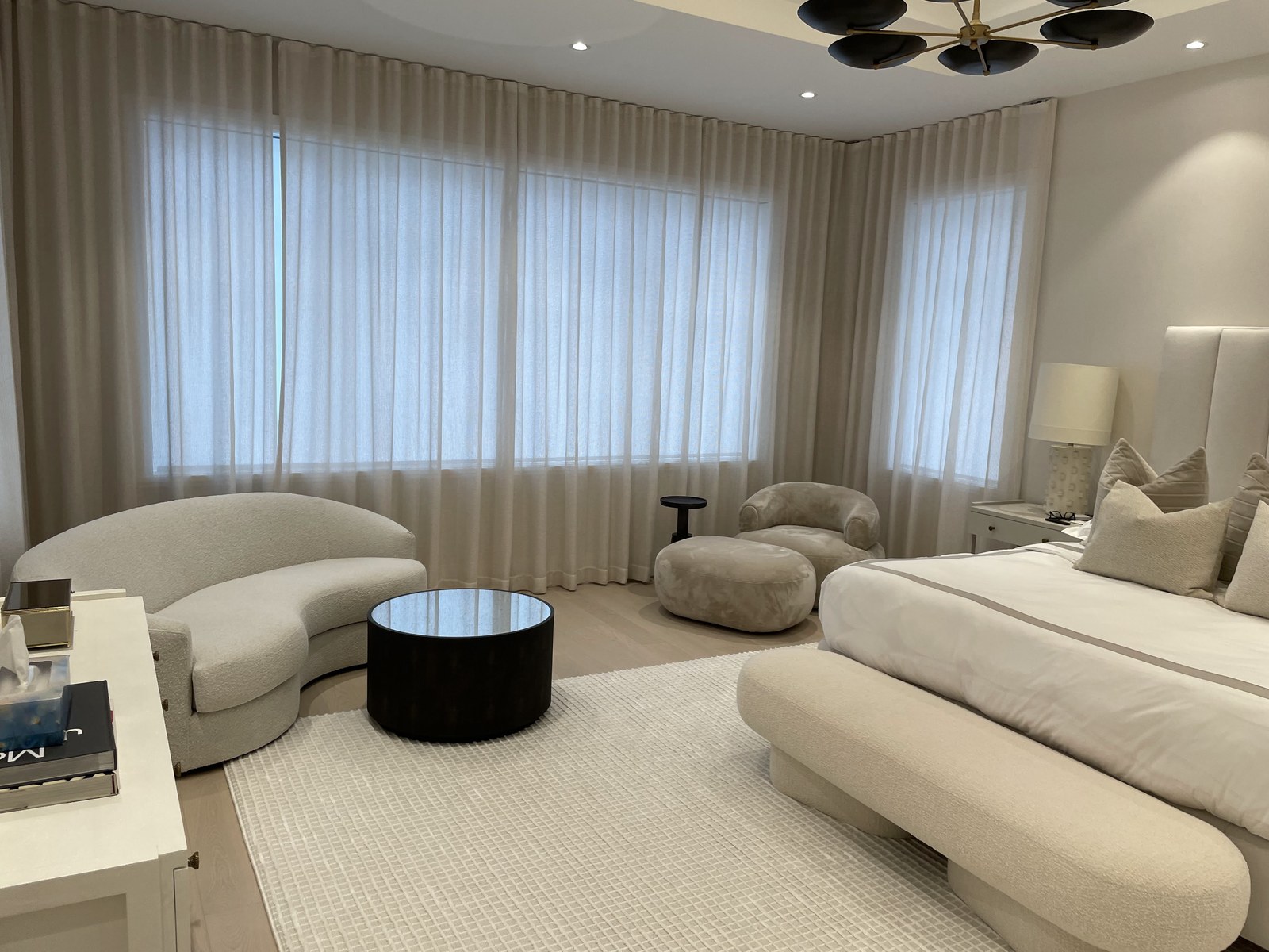 Lighting and finishing in a premium residential bedroom